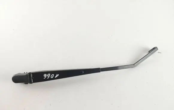 Jeep Wrangler Front wiper blade arm