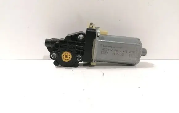 Porsche Cayenne (92A) Seat adjustment motor 0390203389
