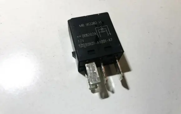 Mitsubishi Space Star Other relay mb953382 005626a