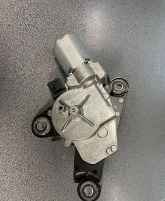Opel Crossland X Rear window wiper motor 9819899980 0390205062