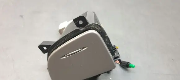 KIA Carnival Glove box