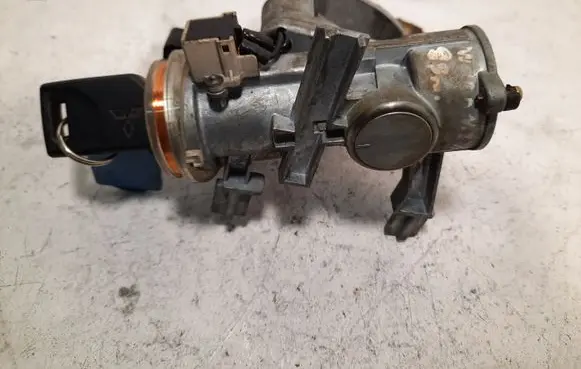Mitsubishi Space Wagon Ignition lock 337860 860K87