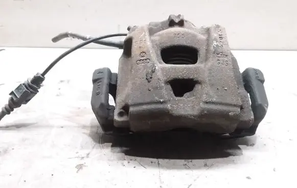Audi A5 Sportback 8TA Front brake caliper