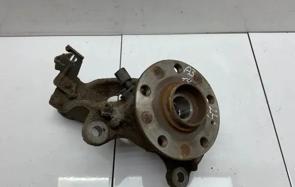 Audi A3 S3 8V Front wheel hub