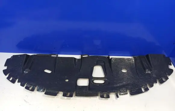 Front bumper skid plate/under tray
