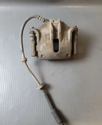 Peugeot 208 Front brake caliper