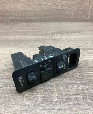 Mitsubishi Carisma Wing mirror switch MR740609 10480478420
