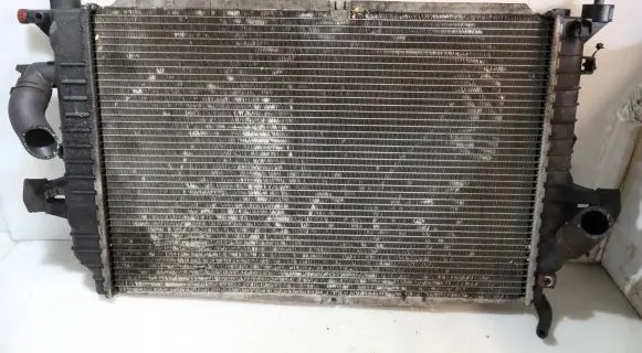 Opel Zafira B Coolant radiator