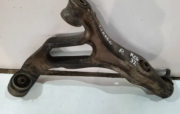 Volkswagen Touareg I Front control arm