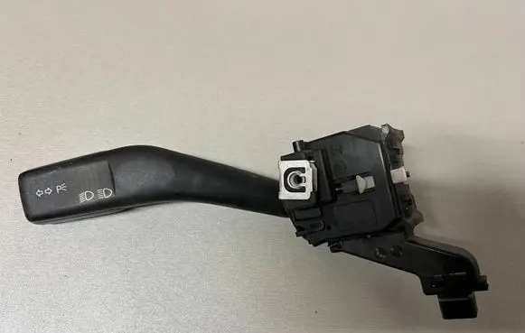 Volkswagen Golf V Indicator stalk 1K0953513