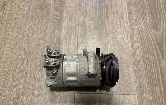 Ford Focus Air conditioning (A/C) compressor (pump) JX6119D629HA