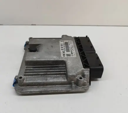 Volkswagen Golf VIII Engine control unit/module 05E907309D 0261S21825