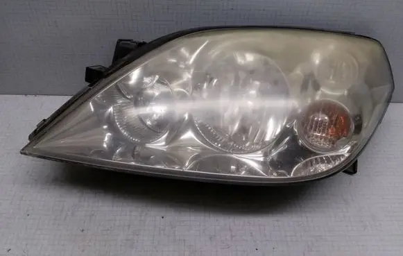 Nissan Primera Headlight/headlamp 23763700 15566500 153873