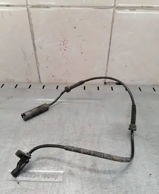 BMW 1 E81 E87 ABS brake wheel speed sensor 6762465