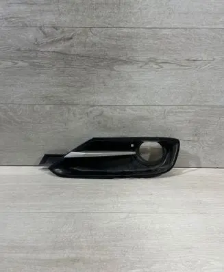 BMW 3 F30 F35 F31 Front fog light trim/grill 7300737 72758411