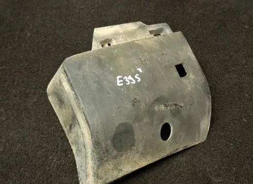 BMW 5 E39 Bumper support mounting bracket corner 51128246077