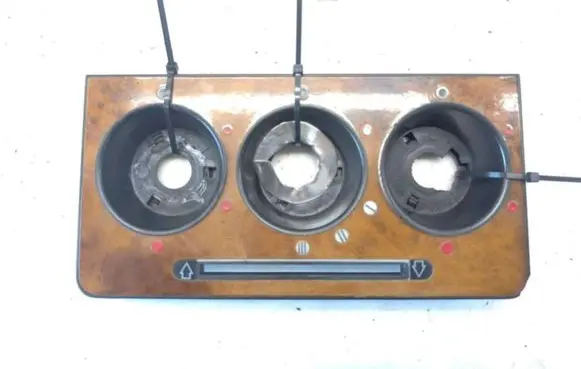 Mercedes-Benz W123 Climate control/heater control trim 
