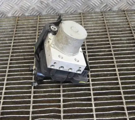 Tesla Model 3 ABS Pump 104474100D 110354100A