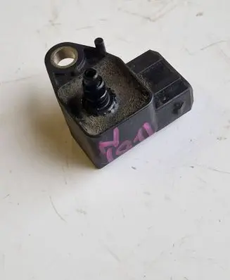 BMW X5 E53 Turbo air boost pressure sensor 7787142