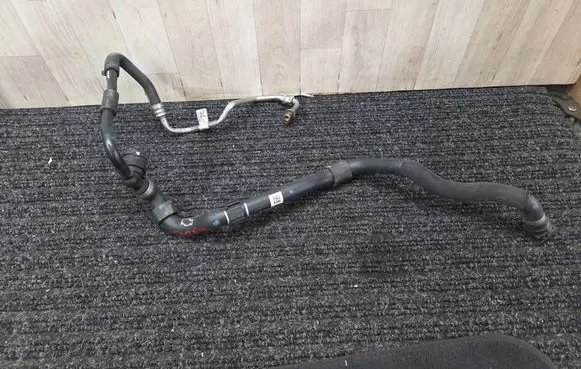 BMW 3 F30 F35 F31 Coolant pipe/hose 17128740117 W1874011701