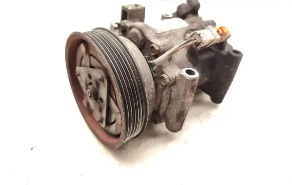 Nissan Juke I F15 Air conditioning (A/C) compressor (pump) 92600AZ74A