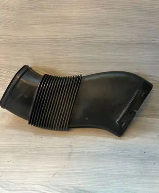 Mercedes-Benz E W211 Air intake hose/pipe A6120940287