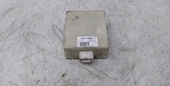 Toyota Avensis T250 Door control unit/module 8974105070