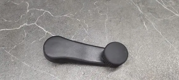 Volkswagen Golf III Front door window winding handle 1h0837581
