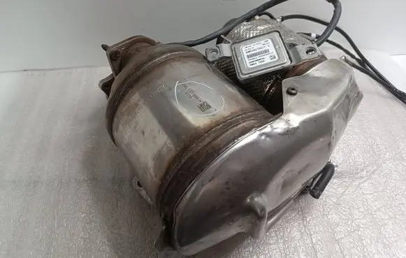Audi A4 S4 B9 Catalyst/FAP/DPF particulate filter 04L131669H V111