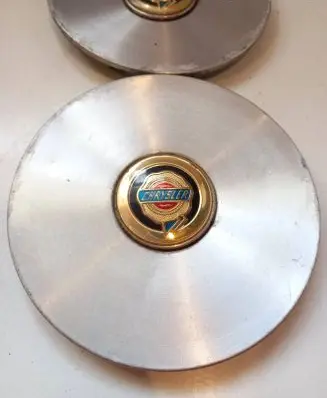 Chrysler Voyager Original wheel cap 04743123AA
