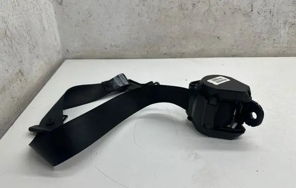 BMW X6 M Rear seatbelt 608913500A R0911096EHA 060411