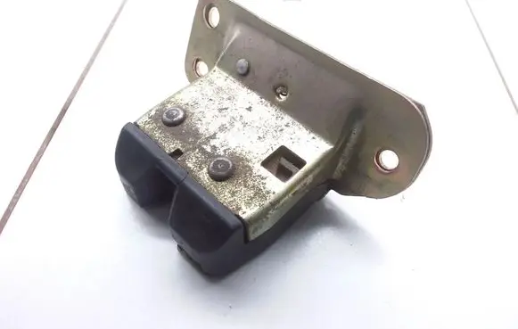Volvo S40, V40 Tailgate/trunk/boot lock/catch/latch 