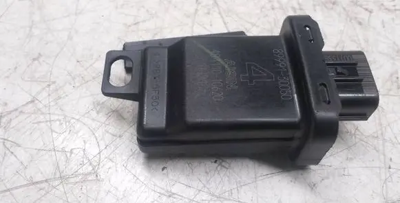 Subaru Outback Door control unit/module 8999130050 48411010620 1121