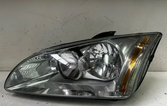 Ford Focus Headlight/headlamp 10178