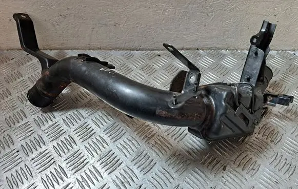 Toyota Corolla Verso AR10 Intercooler pipe mounting bracket 1736127070
