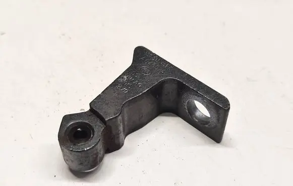Audi Q7 4M Front door upper hinge 8s0833403E A046574