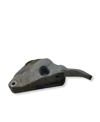 Opel Astra J Engine mounting bracket 13365327