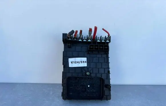 Volkswagen Tiguan Fuse box set 3C0937125A