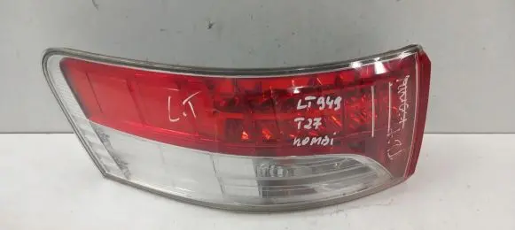 Toyota Avensis T270 Rear/tail lights