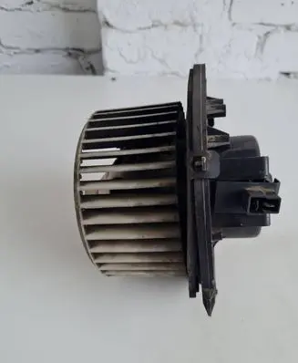 Iveco Daily 35.8 - 9 Heater fan/blower 570630200
