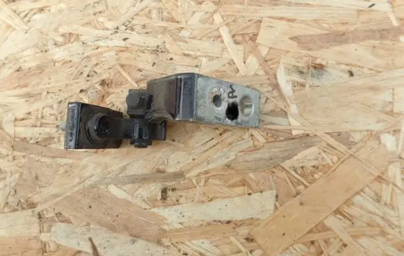 Audi A4 S4 B6 8E 8H Front door upper hinge XS4