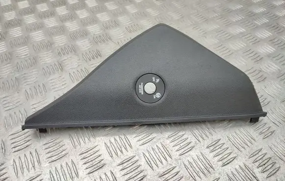 Hyundai i20 (GB IB) Dashboard side end trim 84768C8100