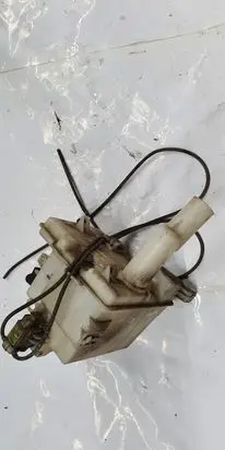 Hyundai ix 55 Windshield washer fluid reservoir/tank 985101F100