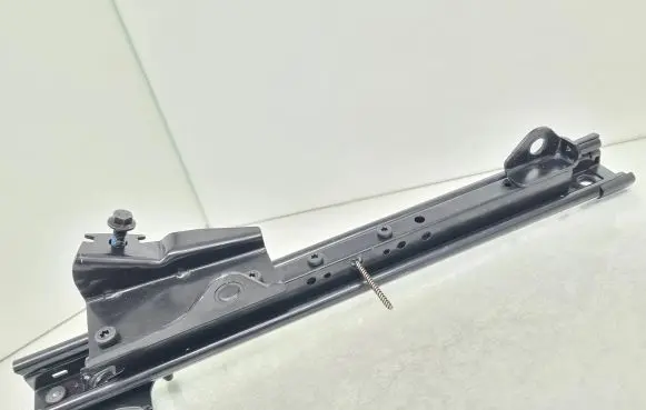 Polestar 2 Front driver seat rail 3024979