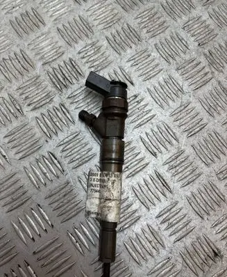 BMW 3 E90 E91 Fuel injector 7794435 0445110209