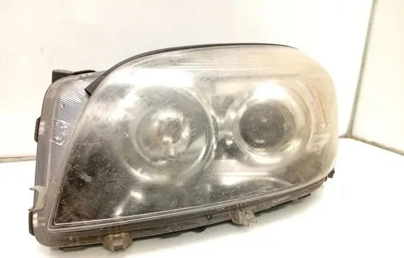 Toyota RAV 4 (XA30) Headlight/headlamp 9336860