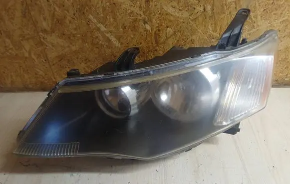 Mitsubishi Outlander Headlight/headlamp P5588L