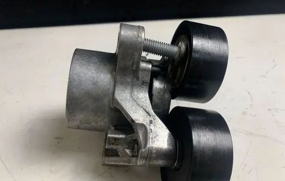 BMW 5 F10 F11 Alternator belt tensioner 1010342