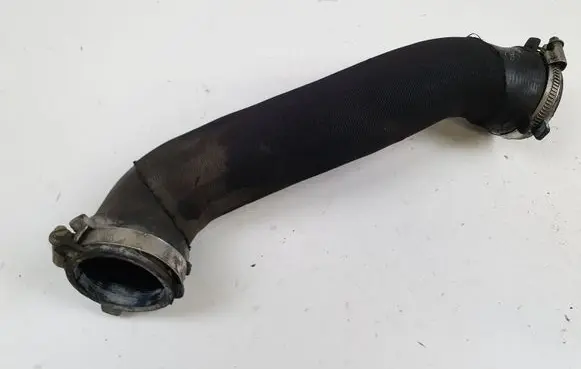 Audi A8 S8 D3 4E Intercooler hose/pipe 4E0145737M