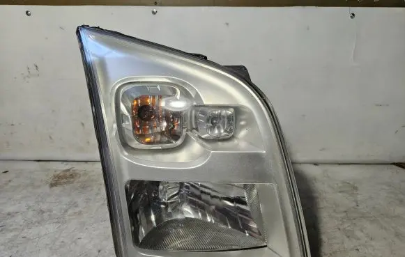 Ford Transit Headlight/headlamp 6C1113W029DD